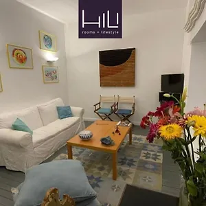 Vicolo San Trifone By Hili Apartment